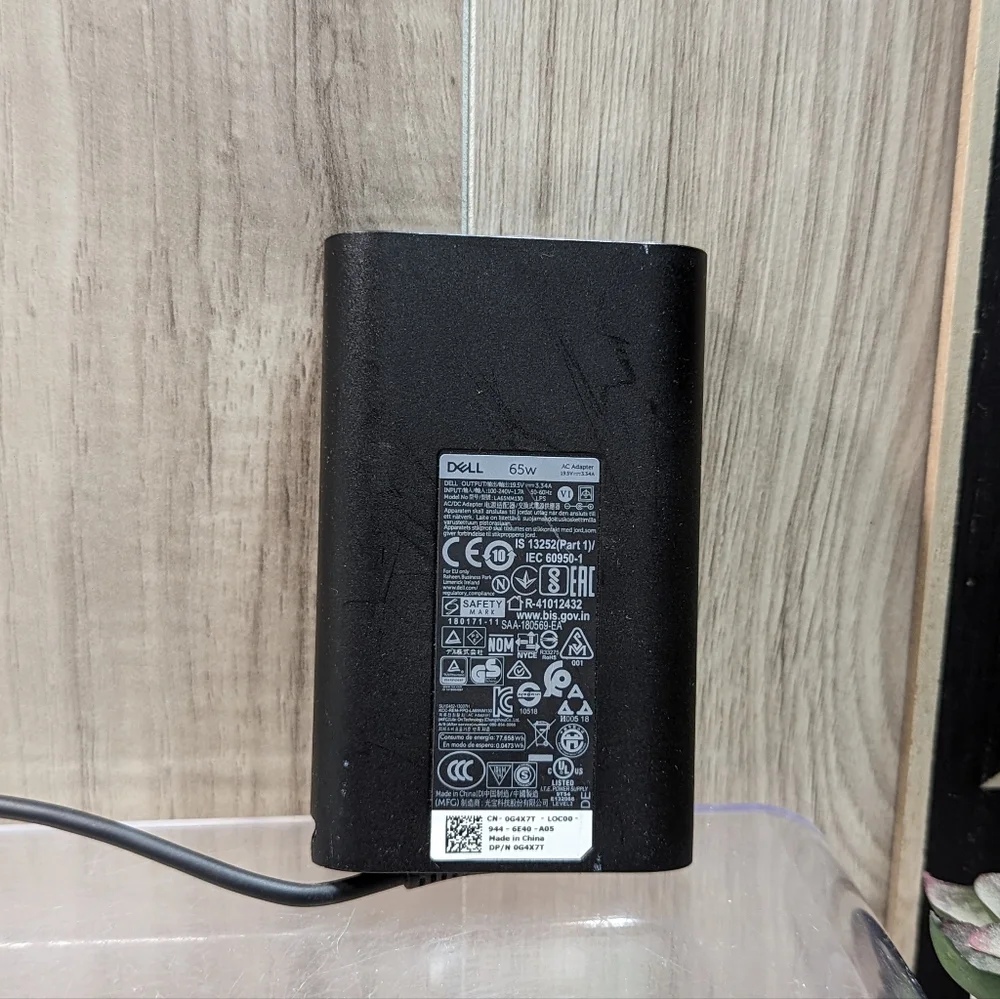 Dell Laptop Computer 65W AC Adapter Plug